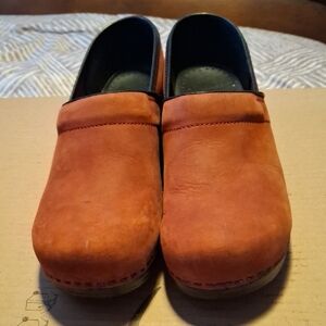 Danskin Men's Burgundy Slip-On Loafers